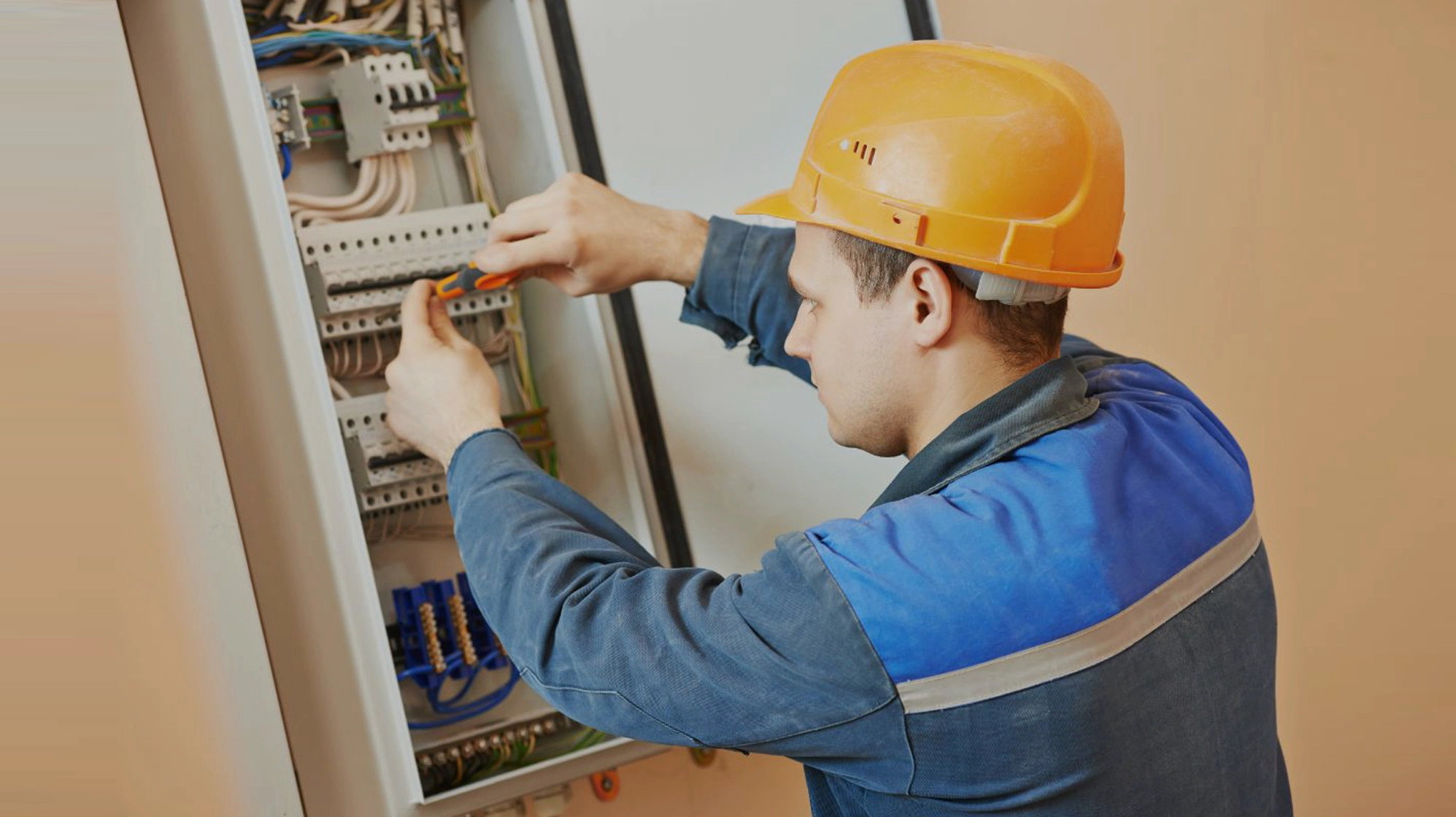 electrician services in Dubai